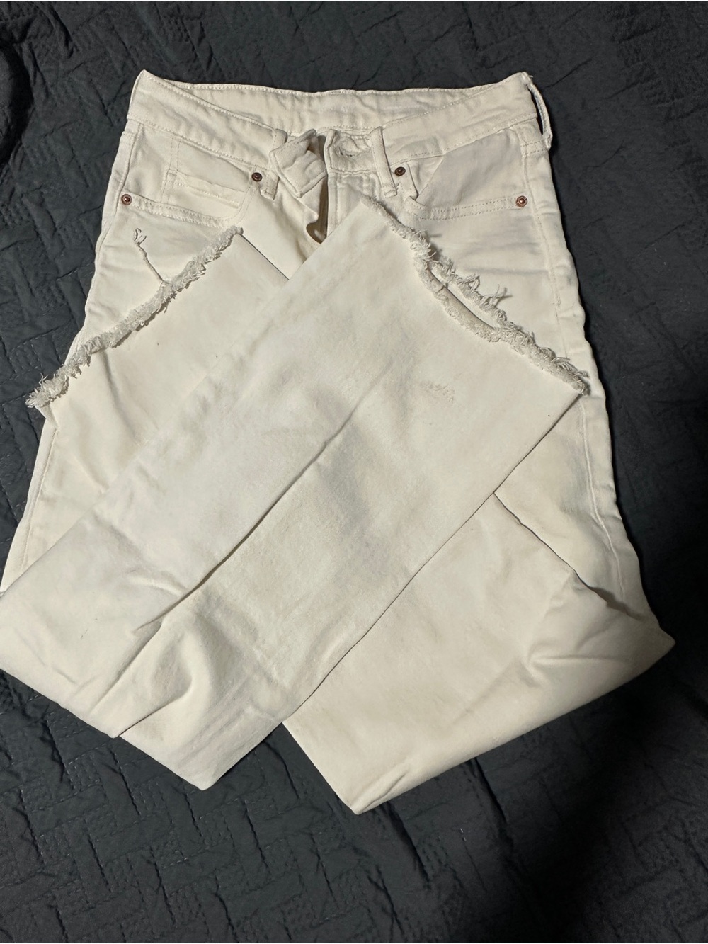 Old Navy Cream Frayed-Hem Ski-Hi Wide Leg Jeans